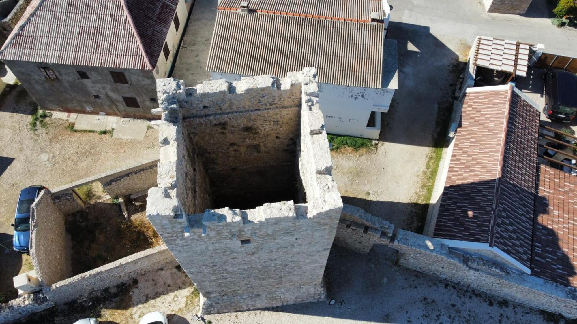 Milwe Apartment Razanac Bagian luar foto
