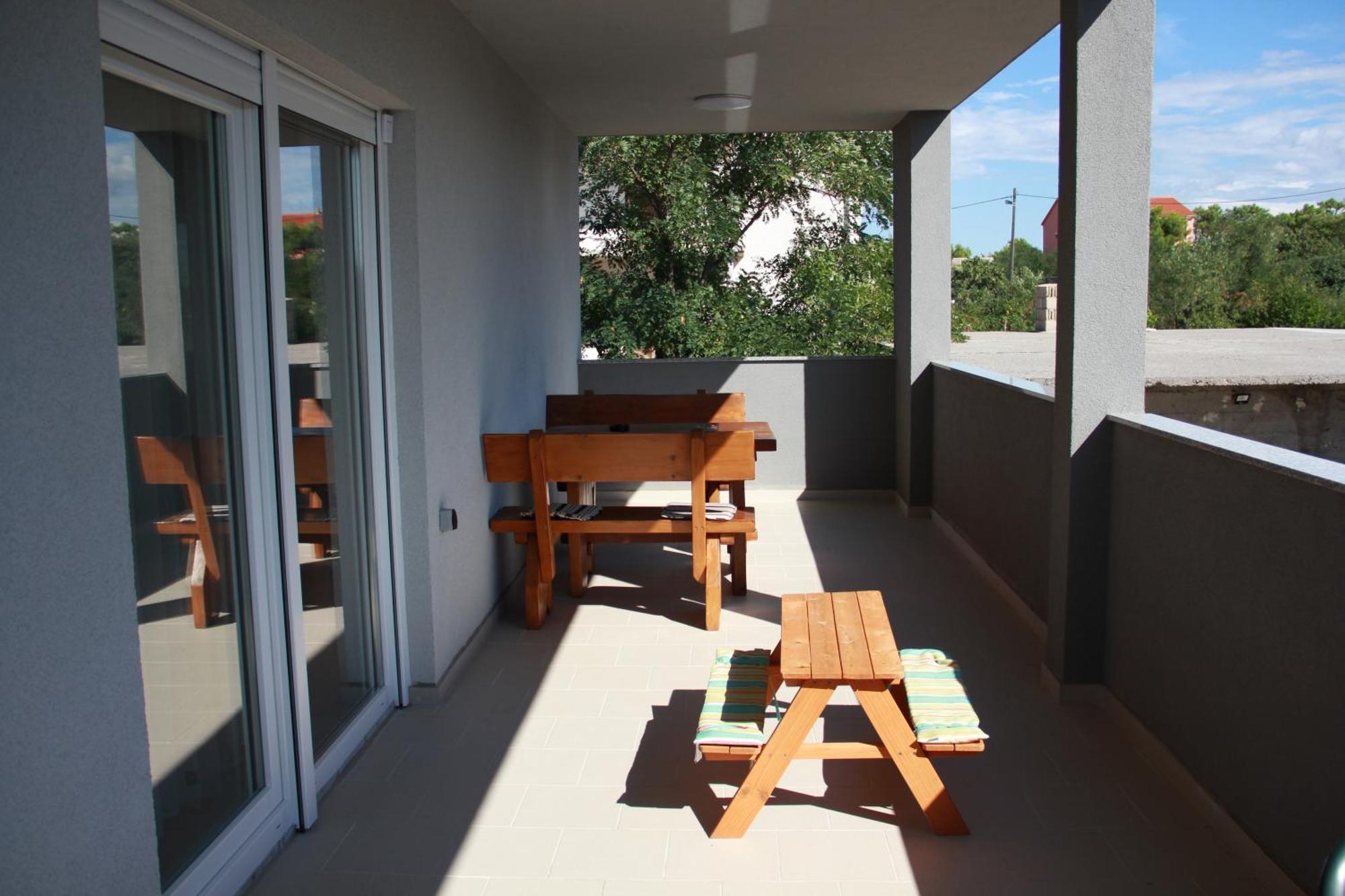 Milwe Apartment Razanac Bagian luar foto